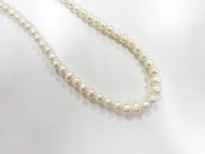 フェイクパール　ネックレス